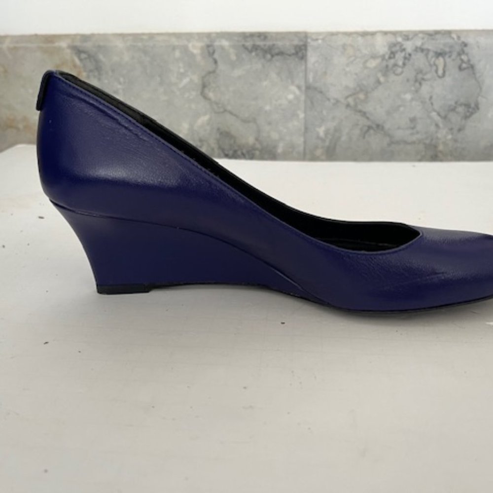 NEW Gucci Blue Leather Wedges - Picture 5 of 6